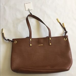 NWT Calvin Klein shoulder bag